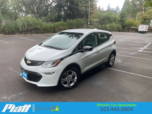 Used 2018 Chevrolet Bolt LT FWD image 2
