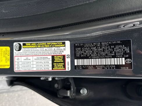 Used 2025 Toyota Camry SE image 34