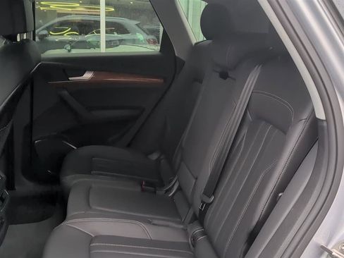 Used 2023 Audi Q5 2.0T Premium w/ Convenience Package image 14