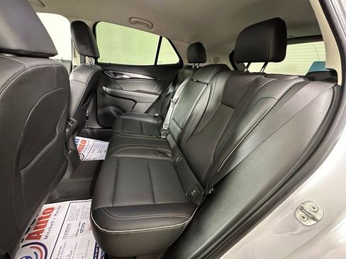 Used 2022 Buick Envision Essence w/ Safety Package image 24