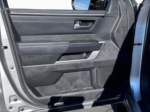 Used 2024 Toyota Tundra Platinum AWD/4WD image 22