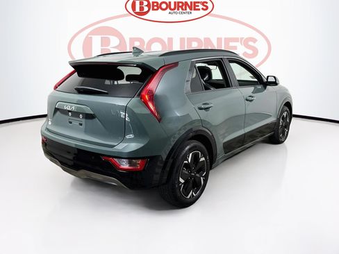 Used 2023 Kia Niro Wind w/ Wind Preserve Package FWD image 10