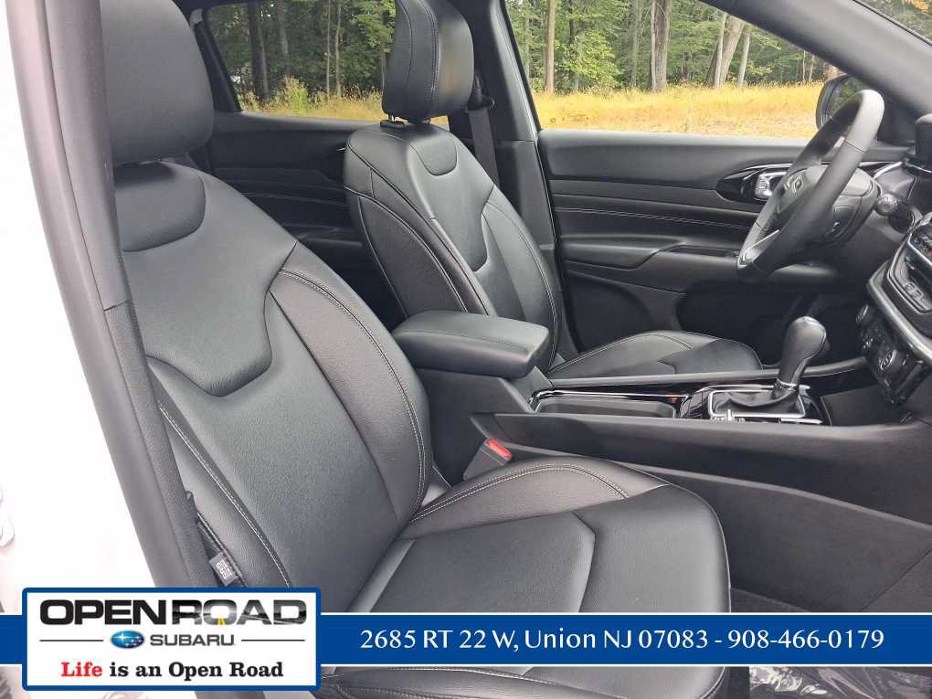 Used 2024 Jeep Compass Limited w/ High Altitude Package AWD/4WD image 15