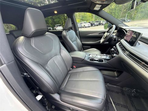 Used 2025 INFINITI QX60 Luxe w/ Black Edition AWD/4WD image 26