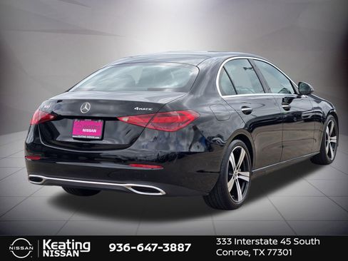 Used 2022 Mercedes-Benz C 300 4MATIC Sedan image 3