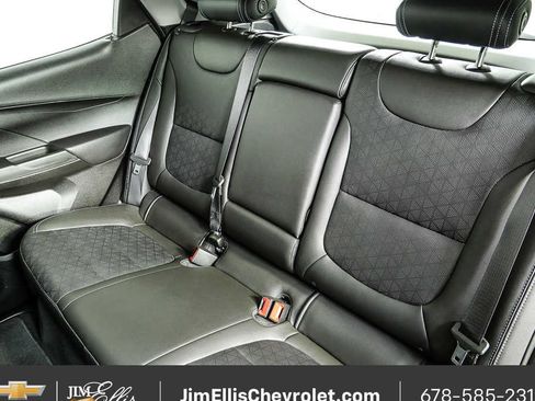 Used 2023 Chevrolet Bolt LT w/ Infotainment Package FWD image 18