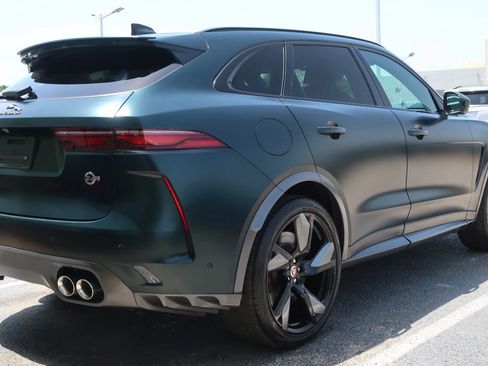 Used 2022 Jaguar F-PACE SVR AWD/4WD image 14