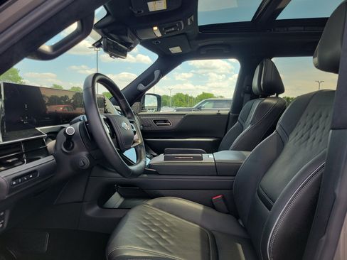 Used 2025 INFINITI QX80 Autograph AWD/4WD image 15