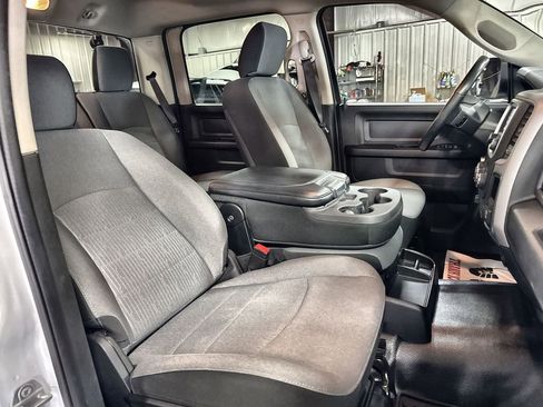 Used 2021 RAM 1500 Tradesman w/ Tradesman SXT Package image 29