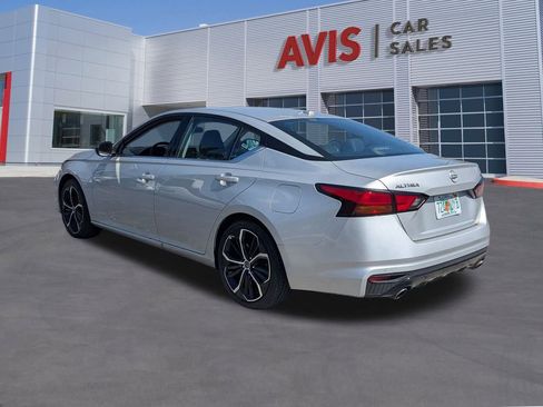 Used 2025 Nissan Altima 2.5 SR image 10