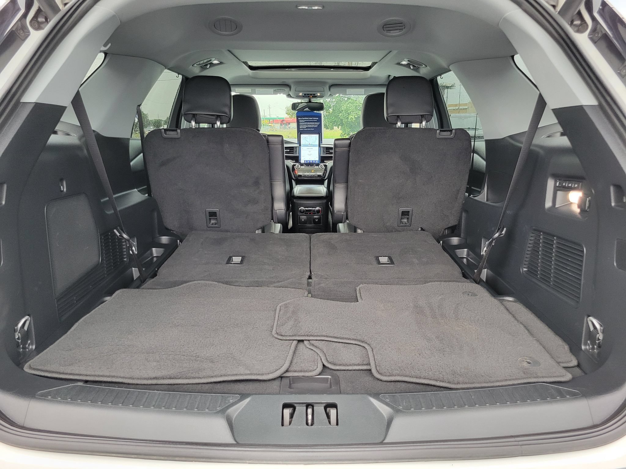 Certified 2023 Ford Explorer Limited w/ Limited Technology Package AWD/4WD image 30