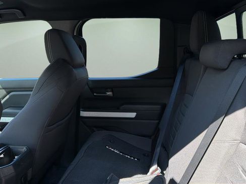 Used 2024 Toyota Tacoma TRD Sport w/ TRD Sport Upgrade Package image 15