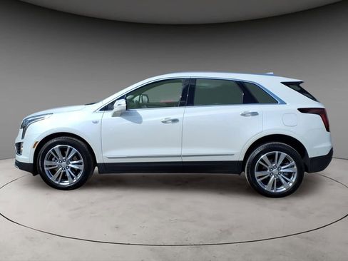 Used 2024 Cadillac XT5 Premium Luxury w/ Technology Package image 5