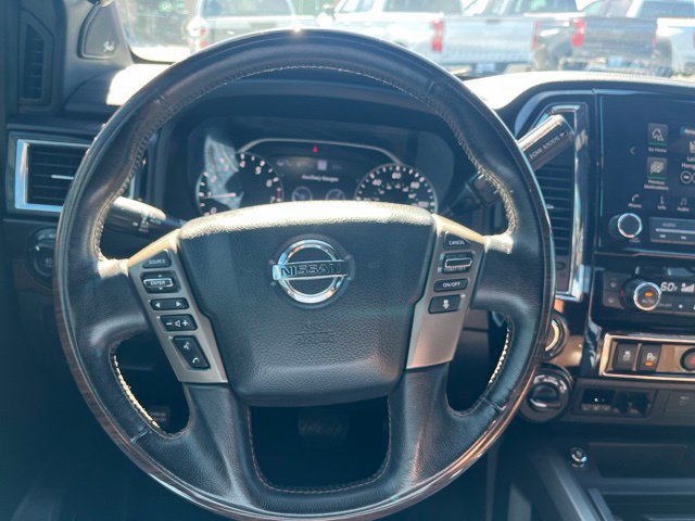 Used 2021 Nissan Titan 4x4 Crew Cab image 31