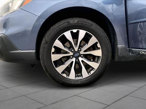 Used 2016 Subaru Outback 3.6R Limited image 10