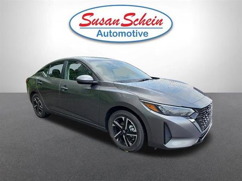 Used 2025 Nissan Sentra SV FWD image 21