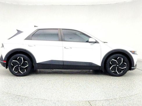 Used 2022 Hyundai Ioniq 5 SE image 4