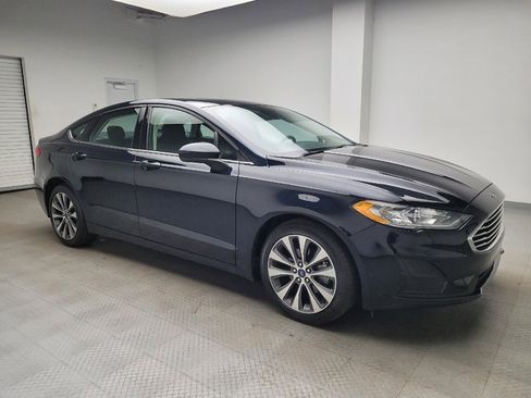 Used 2020 Ford Fusion SE image 11