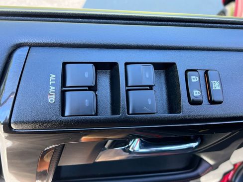 Used 2024 Toyota 4Runner TRD Off-Road Premium image 12