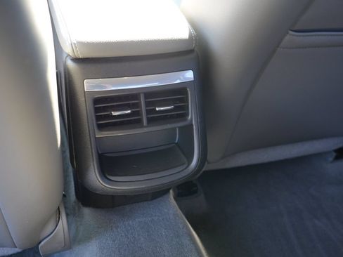 Used 2015 Chevrolet Impala LT FWD image 24