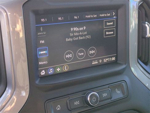 Used 2022 Chevrolet Silverado 1500 Custom image 15