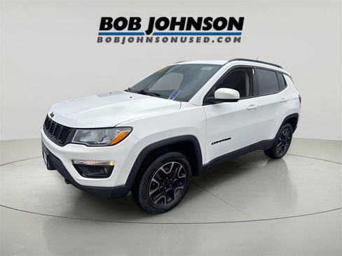 Used 2020 Jeep Compass Sport image 3