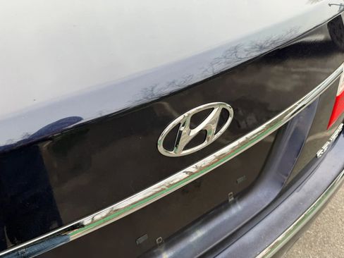 Used 2012 Hyundai Genesis 3.8 w/ Premium Pkg image 11