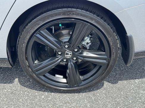 Certified 2025 Honda Accord Sport image 11