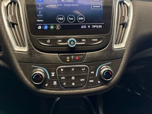 Used 2020 Chevrolet Malibu LT FWD image 20