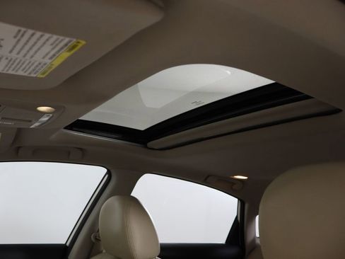 Used 2017 Nissan Altima 2.5 SL w/ Technology Package image 27