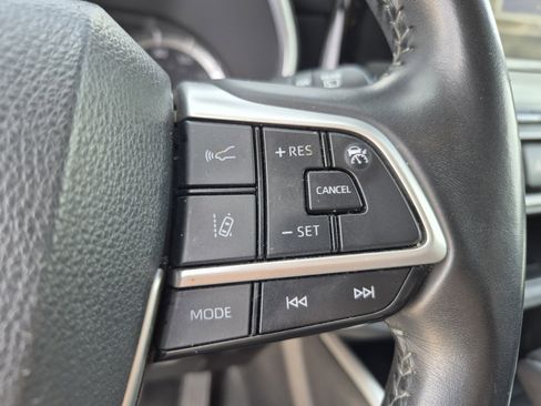 Used 2023 Toyota Highlander XLE image 28