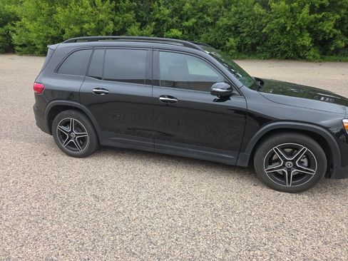 Used 2023 Mercedes-Benz GLB 250 4MATIC image 16