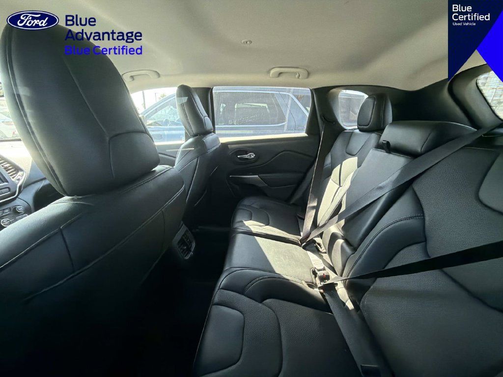Used 2022 Jeep Cherokee Latitude Lux FWD image 10