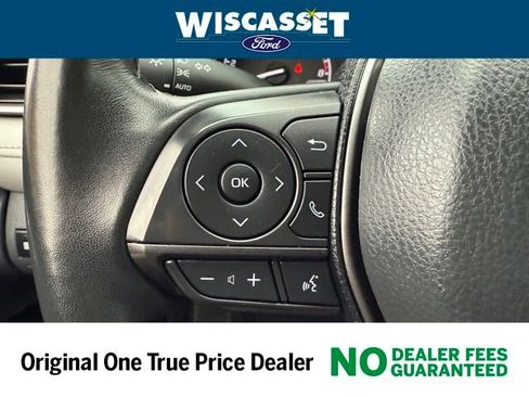 Used 2024 Toyota Camry SE image 12