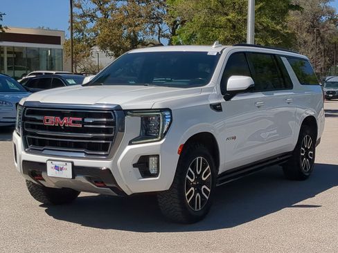 Used 2023 GMC Yukon XL AT4 w/ AT4 Premium Package image 7