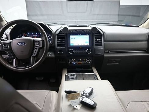 Used 2019 Ford Expedition Max Limited w/ Equipment Group 302A AWD/4WD image 9