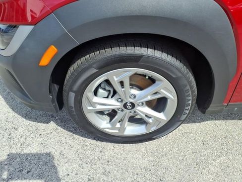 Used 2023 Hyundai Kona SEL w/ Convenience Package AWD/4WD image 4