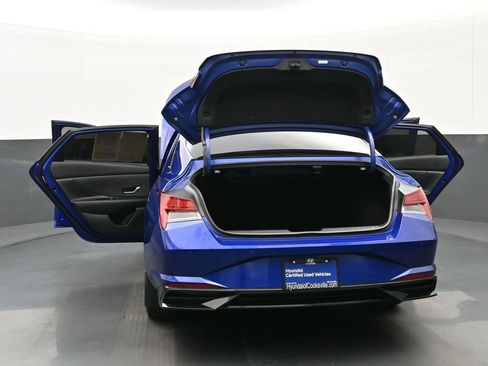 Certified 2022 Hyundai Elantra Limited image 51