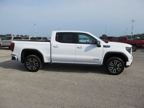 New 2026 GMC Sierra 1500 AT4 w/ AT4 Premium Package AWD/4WD image 3