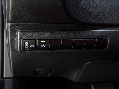 Certified 2024 Toyota Corolla SE FWD image 18