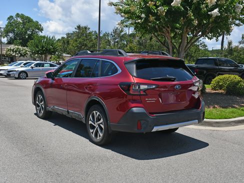 Used 2022 Subaru Outback Limited w/ Popular Package #2 AWD/4WD image 3