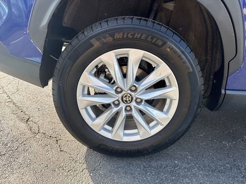 Certified 2022 Toyota Corolla Cross LE FWD image 48