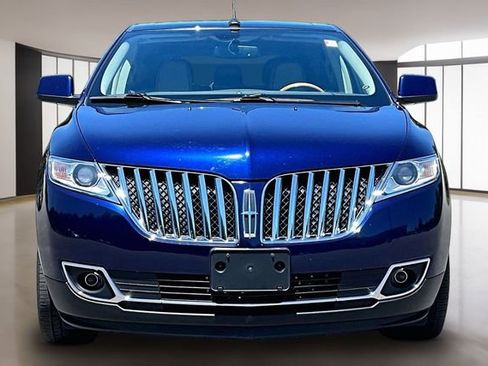 Used 2011 Lincoln MKX 2WD w/ 102A Rapid Spec Order Code image 2