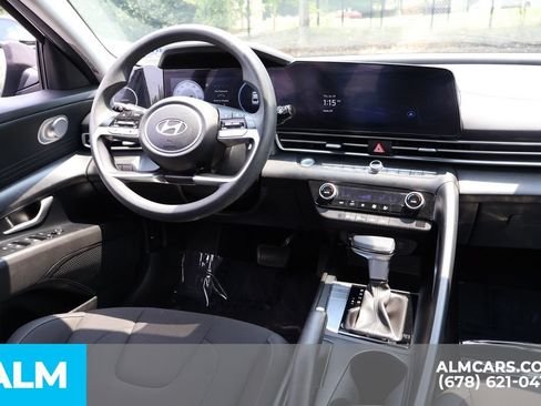 Used 2024 Hyundai Elantra SEL FWD image 24
