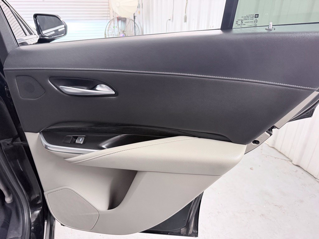 Used 2020 Cadillac XT4 Premium Luxury w/ Driver Awareness Package AWD/4WD image 34