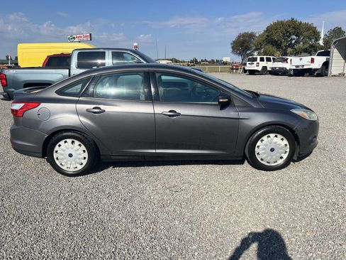 Used 2014 Ford Focus SE image 5