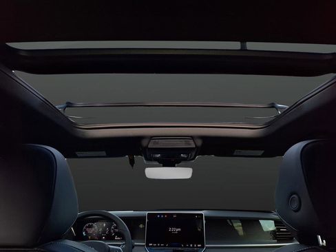 New 2026 Volkswagen Tiguan SE R-Line AWD/4WD image 28