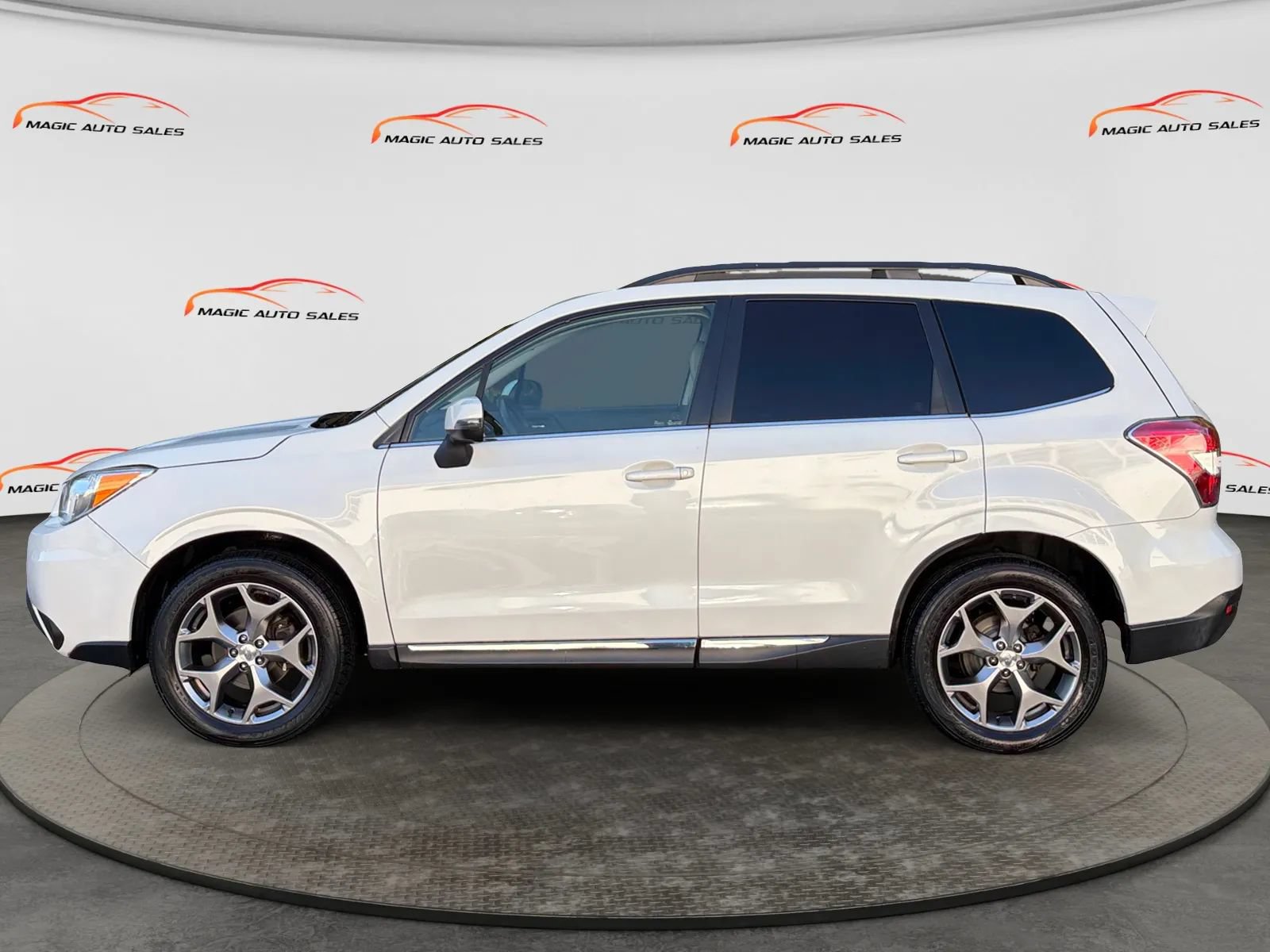 Used 2016 Subaru Forester 2.5i Touring w/ Eyesight & Navigation System AWD/4WD image 7