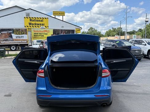 Used 2020 Ford Fusion SE FWD image 21