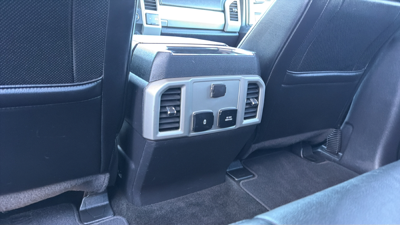 Used 2018 Ford F250 Lariat w/ Chrome Package AWD/4WD image 23